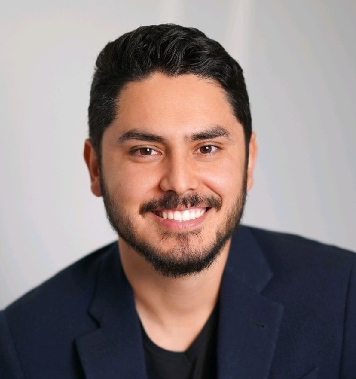 Sotero, founder of EZ APPS LLC